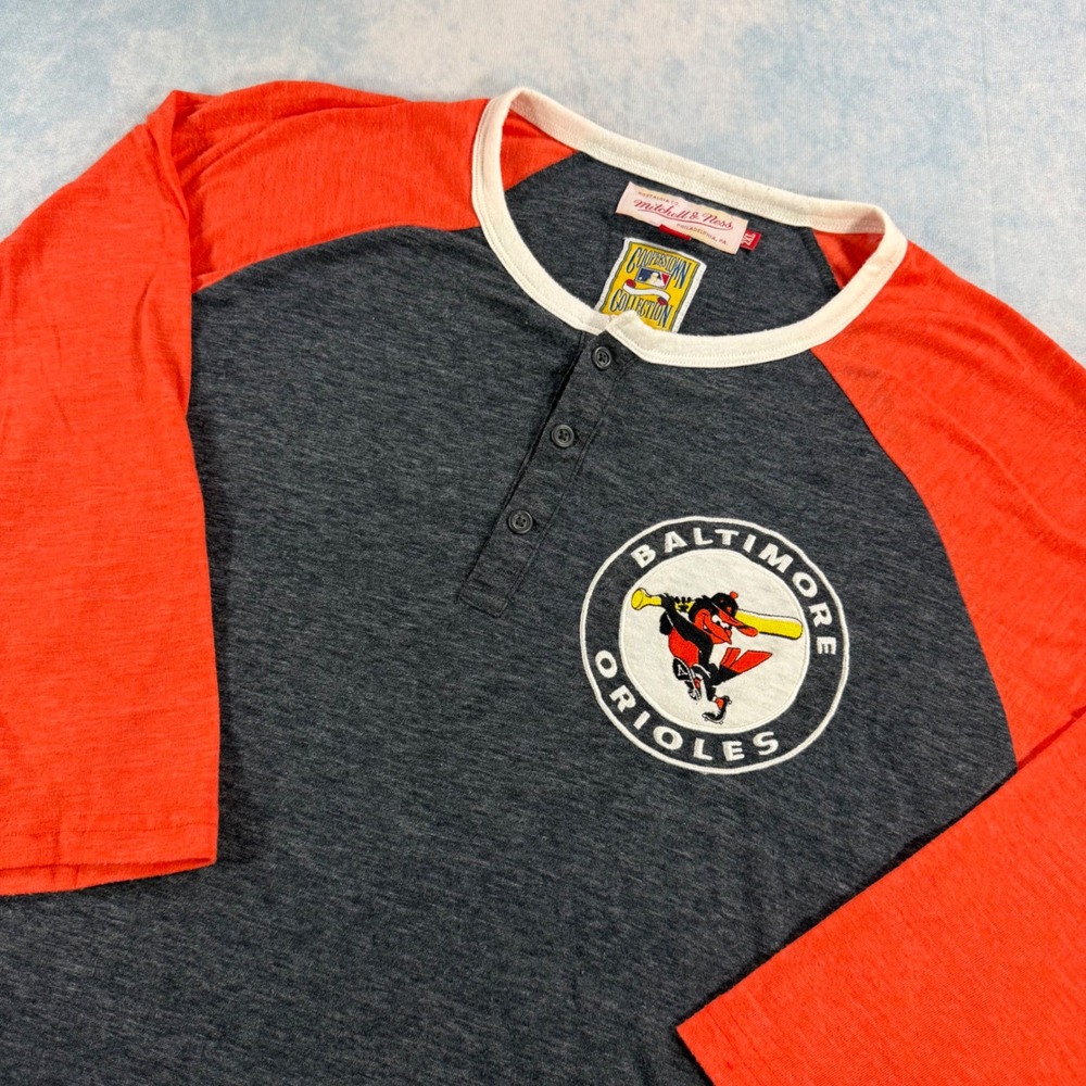 Mitchell & Ness Henley Shirt Mens 2XL Gray Orange Excellent Baltimore Orioles